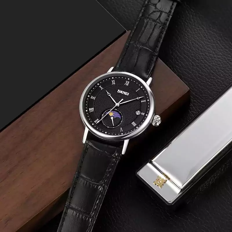 SKMEI 9308 Leather Strap Timepiece