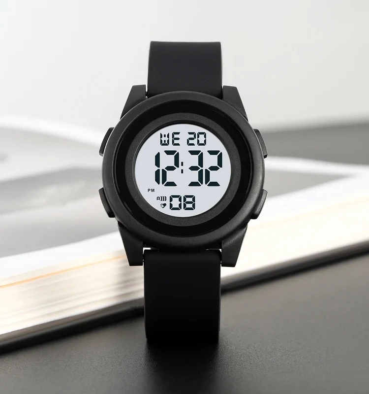 SKMEI 2429 sporty style watch