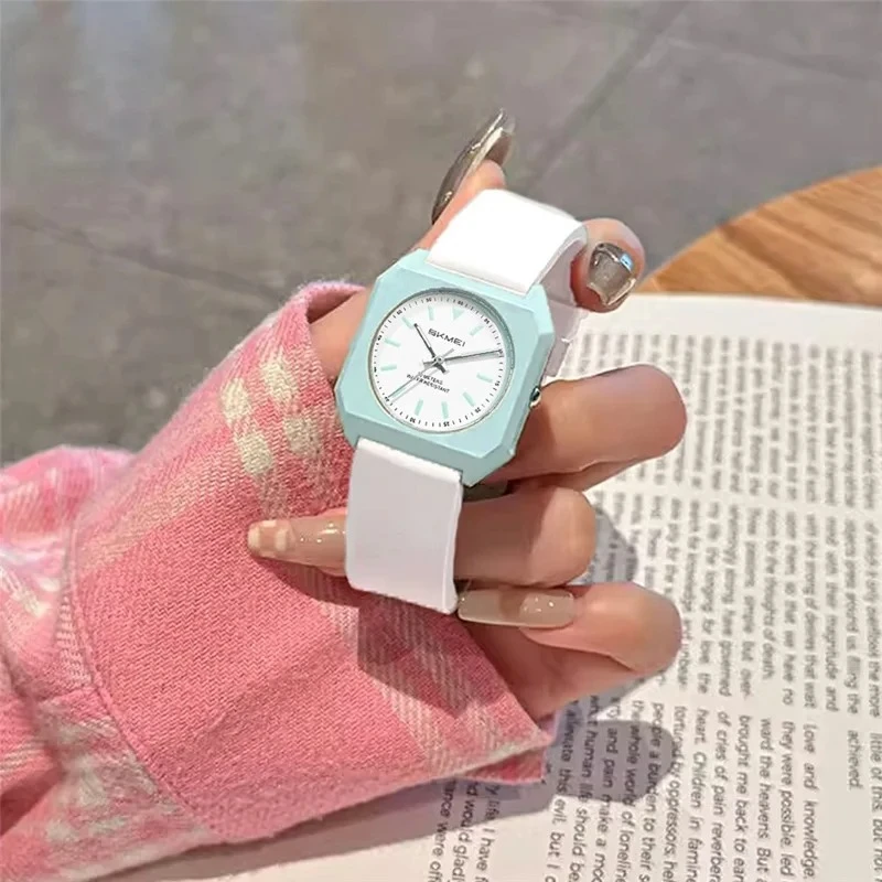 SKMEI 7089 Stylish Watch